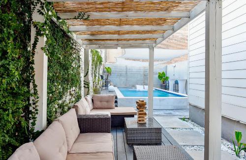 Faubourg Lafayette Villa | Luxury 5 bedroom Villa with Rooftop