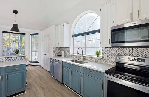 Dallas Casa | Luxury 5Br 2 5 Bath Villa with Pool