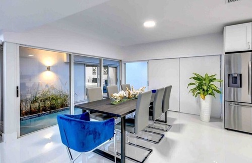 Cutler Bay Casa | Luxury 5BR Retreat w/Pool & Games in Miami