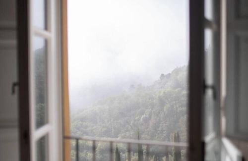 Cascine-La Croce Villa | Luxury 6-bed Tuscan Villa Near Lucca and Florence