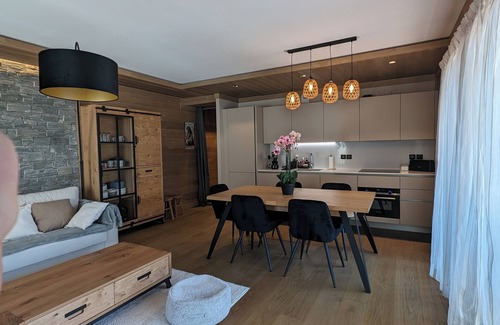 Saint-Etienne-de-Tinee Apartamento | Luxury 6-bed apartment in Vermont Auron. Facing the lifts.