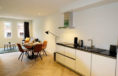 Eindhoven City Center Apartamento | Luxury 60m2 Apartment with Terrace (R-65-A)