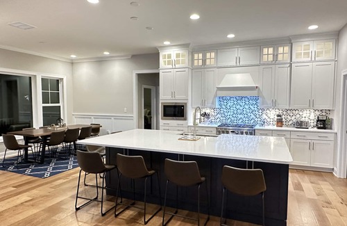 Long Neck Casa | Luxury 6BR, 6.5 Baths, 5000 sqft @ The Peninsula, Linen & EV charger provided