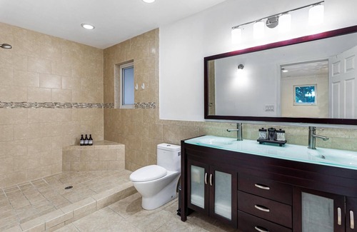 El Portal Casa | Cozy Luxury Home w/ Private Pool, Billiards & More