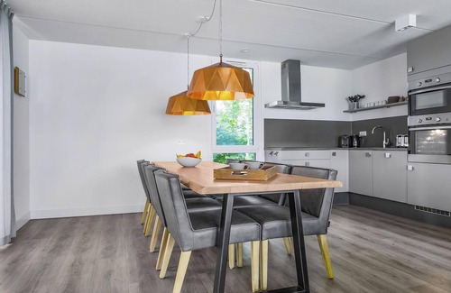 Krov Casa | Luxury 8-person bungalow in the holiday park Landal Mont Royal