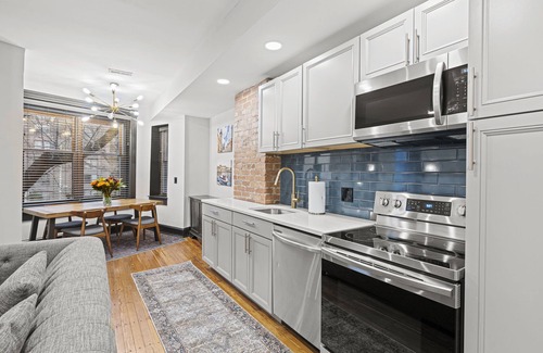 Shaw Apartamento | Luxury 8BR/7BA Mansion | Historic in DC's Heart