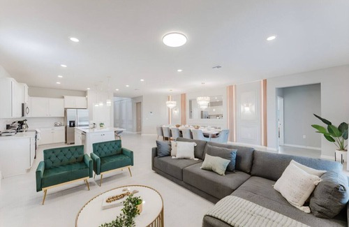 Four Corners Casa | Luxury 8BR Villa with Private Pool near Disney