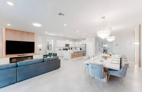 Four Corners Casa | Luxury 8BR Villa with Private Pool near Disney