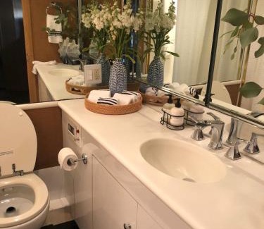 Marina del Rey Alquiler De Eote | Luxury Afloat Yacht Paradise 3 bedrooms 3bath 5 beds with full Marina view