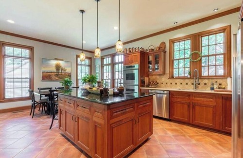 Central Gardens Casa | Luxury and Old World Charm in Historic Midtownnn