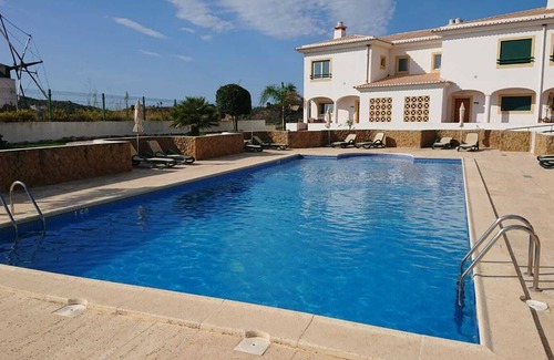 Budens Villa | Lujo y espacioso 3 Bed end of terrace Linked Villa con piscina grande
