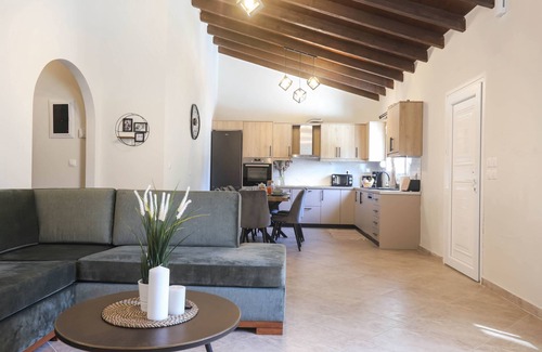 Chalikounas Casa | Luxury and Tranquility - Halicouna's Perfect Gem