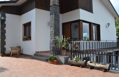 Nicolosi Villa | Lujo y tranquilidad a pocos pasos del Etna, Catania y Taormina.