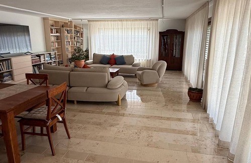 Ruesselsheim Casa | Luxury apartment, close to the airport