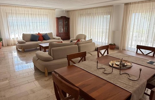 Ruesselsheim Casa | Luxury apartment, close to the airport