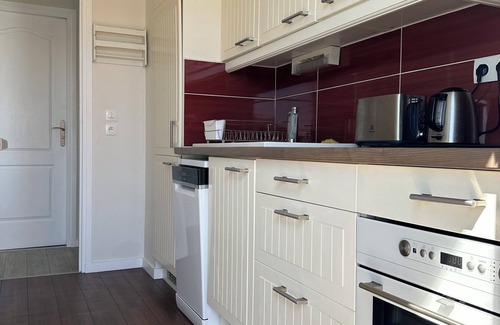Saint-Palais-sur-Mer Apartamento | Apartamento de lujo, planta alta con terraza, frente al mar a 20 metros.
