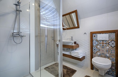 Szaflary Cama Y Desayuno | Apartamentos de lujo con SPA, que combinan folk tradicional de montaña con comodidad.