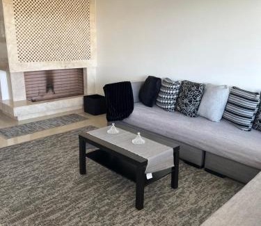Plage des Nations Apartamento | Luxury Apartement Near the Beach
