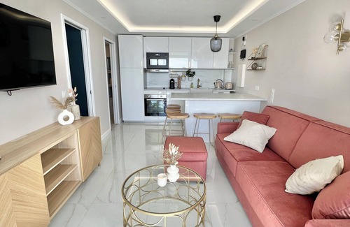Cap d'Ail Apartamento | Luxury apartment AC sea view 5min to Monaco ! Overflowing swimming pool