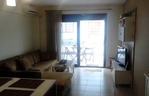 Nea Peramos Apartamento | Luxury apartment by the beach