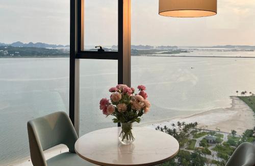Ha Long Apartamento | Luxury Apartment in A La Carte Ha Long Bay