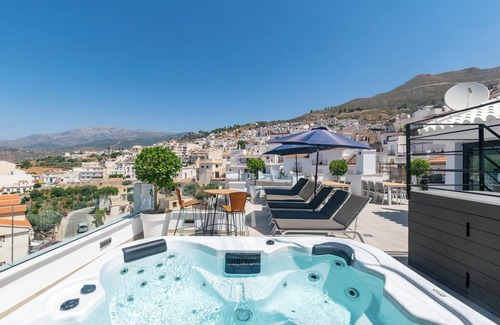Cómpeta Apartamento | Apartamento de lujo en Cómpeta con vistas a la montaña, jardín y Wi-Fi