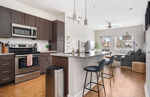 University District Apartamento | Luxury Apartment in Grandview