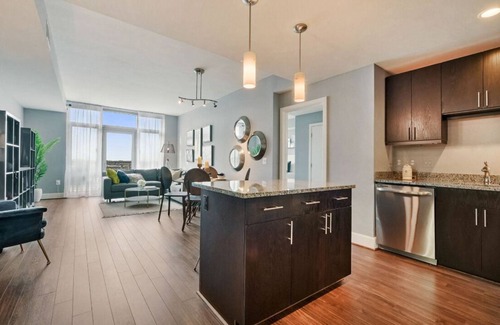 Reston Apartamento | Luxury Apartment in heart of Reston 2 bedroom