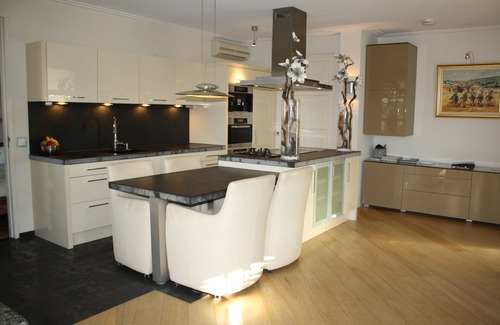 Volendam Apartamento | Apartamento de lujo en el corazón del centro de Volendam a 30 metros del puerto.