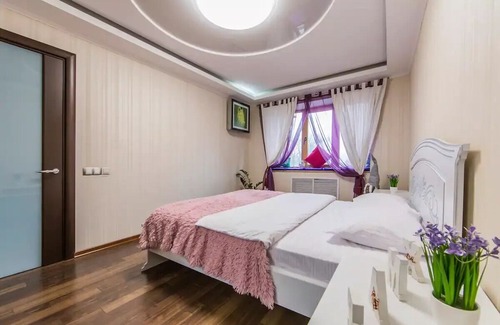 Pechers'kyi District Apartamento | Luxury apartment in the center with a jacuzzi and views of the Park