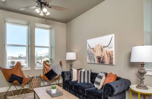 Bridgeport Apartamento | Luxury Apartment in Historic Downtown Bridgeport!
