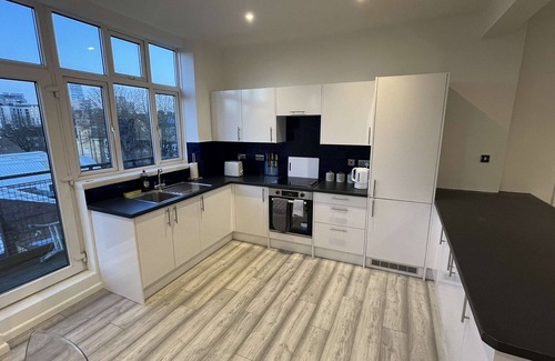 Thamesfield Apartamento | Luxury Apartment in Wandsworth on top floor with skyline views!