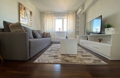 Arad Condominio | Luxury apartment intimate area