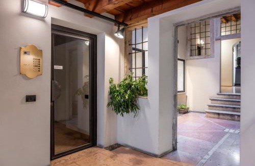 Citta Antica Apartamento | Luxury Apartment on Piazza Erbe