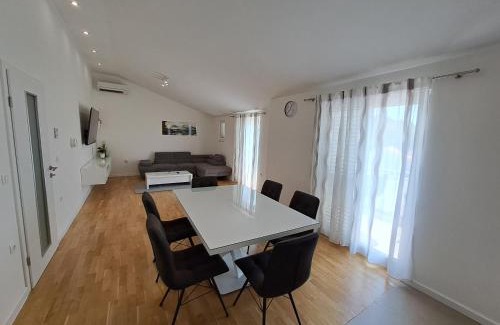 Podstrana Apartamento | luxury apartment on top floor