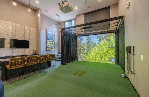 Crestline Heights Apartamento | Luxury Apartment - Pool Restaurants & Shopping