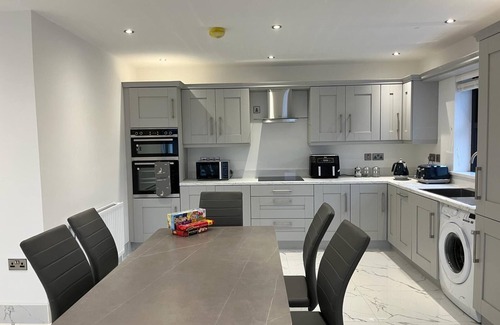 Newry Apartamento | Apartamento-Apartment -Lujoso-Baño Privado