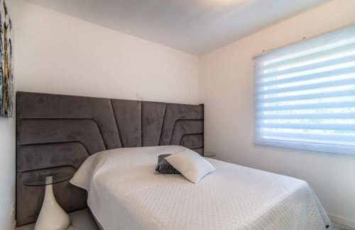 Klanfari Apartamento | Luxury Apartment Queens on two floors with a panoramic sea view