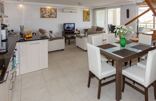 Side Apartamento | APPART DE LUJO CERCA DEL MAR | JACCUZZI EN TERRAZA