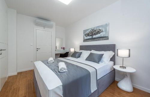 Novalja Apartamento | Luxury apartment SUNSET with private pool and jacuzzi
