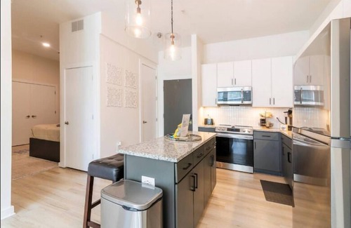 First Ward Apartamento | Luxury Apartment Uptonw Wi-Fi Gym 233