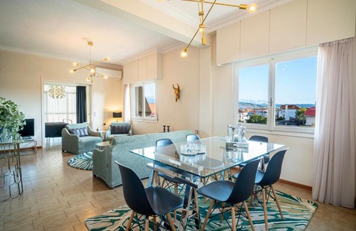 Ioannina Apartamento | Luxury apartment Vol 1 with 3 bedrooms close to the lake