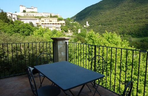 Spoleto Apartamento | Apartamento de lujo con vistas al balcón en el centro histórico de la ciudad