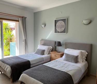 Atalaia Apartamento | Luxury apartment with free use of pool, gym and spa