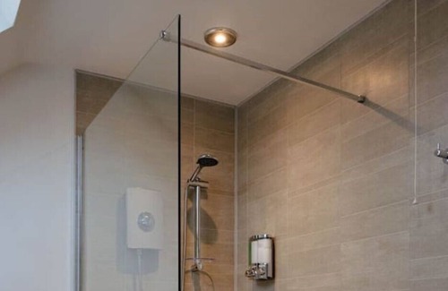 Londonderry Apartamento | luxury Apartment - With Private Hot-tub and Sauna