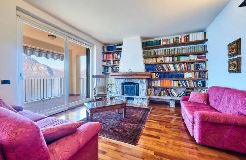 Fiumelatte Apartamento | Luxury Apartment with lake view near Varenna