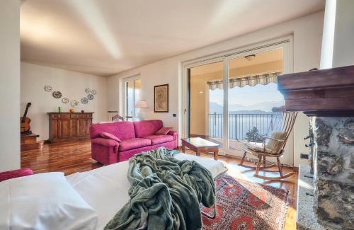 Fiumelatte Apartamento | Luxury Apartment with lake view near Varenna