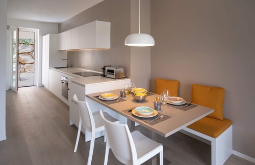 Procchio Casa | Luxury apartment with private access to the sea.