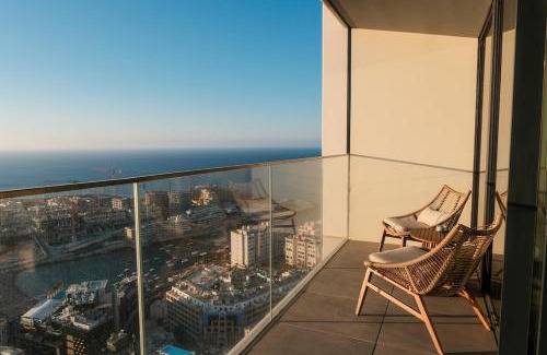Paceville Apartamento | Luxury Apartment with Views and Pools in St Julians