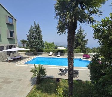 Bregi Apartamento | Luxury Apartment with private pool and 2 bedrooms in Villa Opatija Bay View